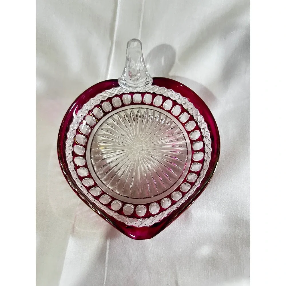 Westmoreland Ruby Red Waterford‎ 5" Heart Shaped Bonbon Nappy Glass Dish Handle - Picture 12 of 14